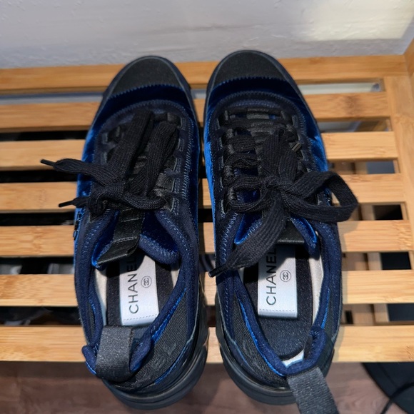 Chanel navy suede size 36 1/2 (6 1/2) - Picture 5 of 6